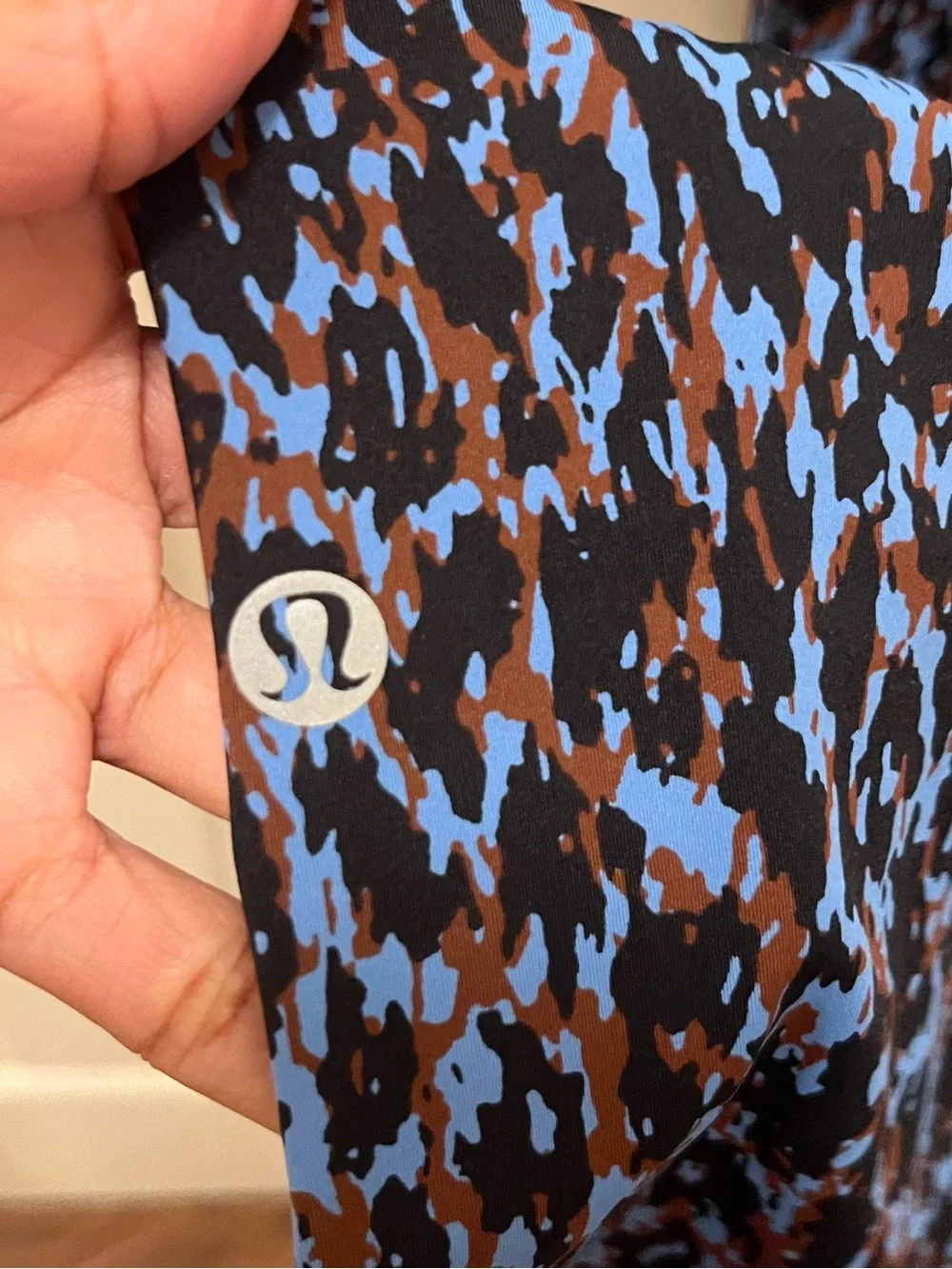 🍋 LIKE NEW Lululemon Fast & Free HR Tight - Leopard Camo Blue Nile Multi - Sz 8